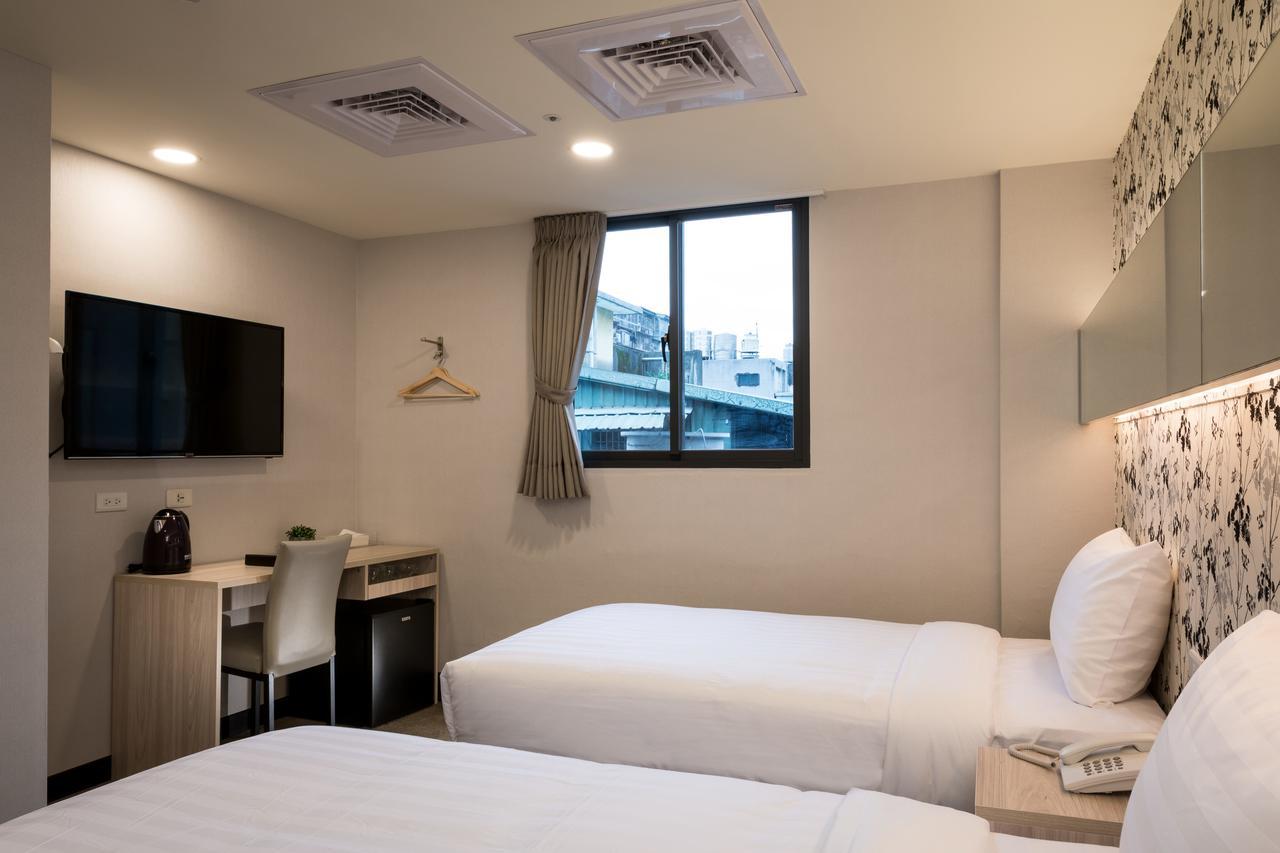 Urhome Hotel Taipei Esterno foto