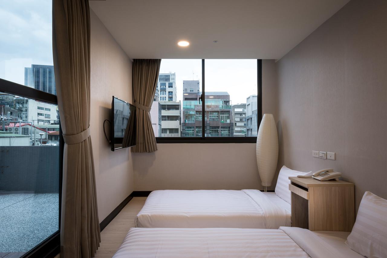 Urhome Hotel Taipei Esterno foto