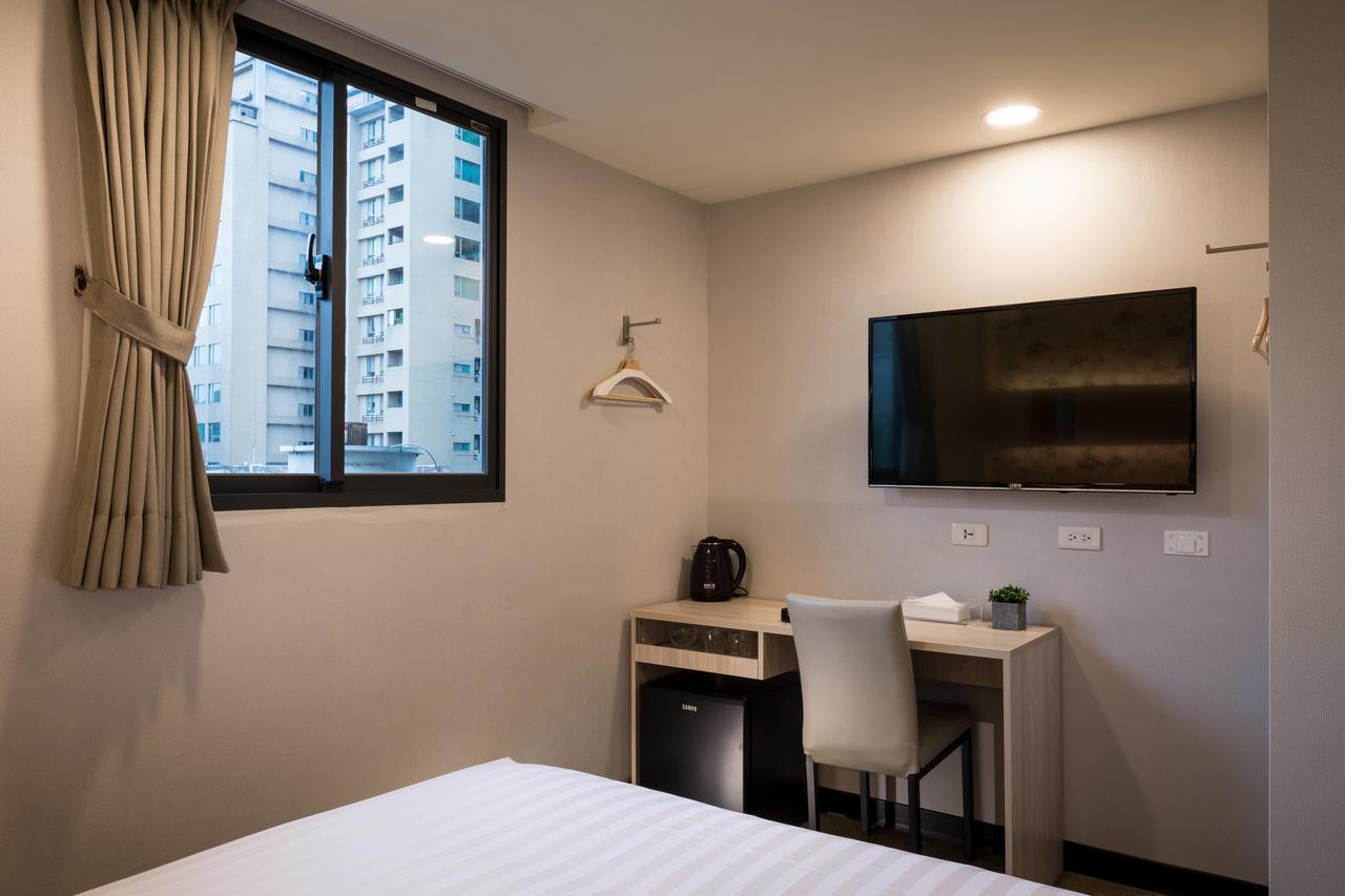 Urhome Hotel Taipei Esterno foto